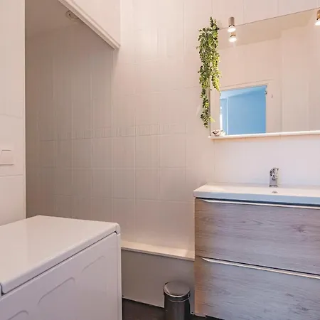 Majorelle - Paisible 2 Chambres - Centre Gare Apartment Reims